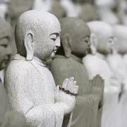 Die sechs befreienden Handlungen des Buddhismus