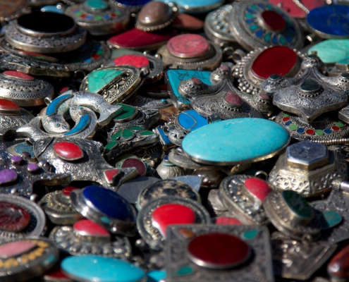 Schmuck mit tiefgehender Wirkung